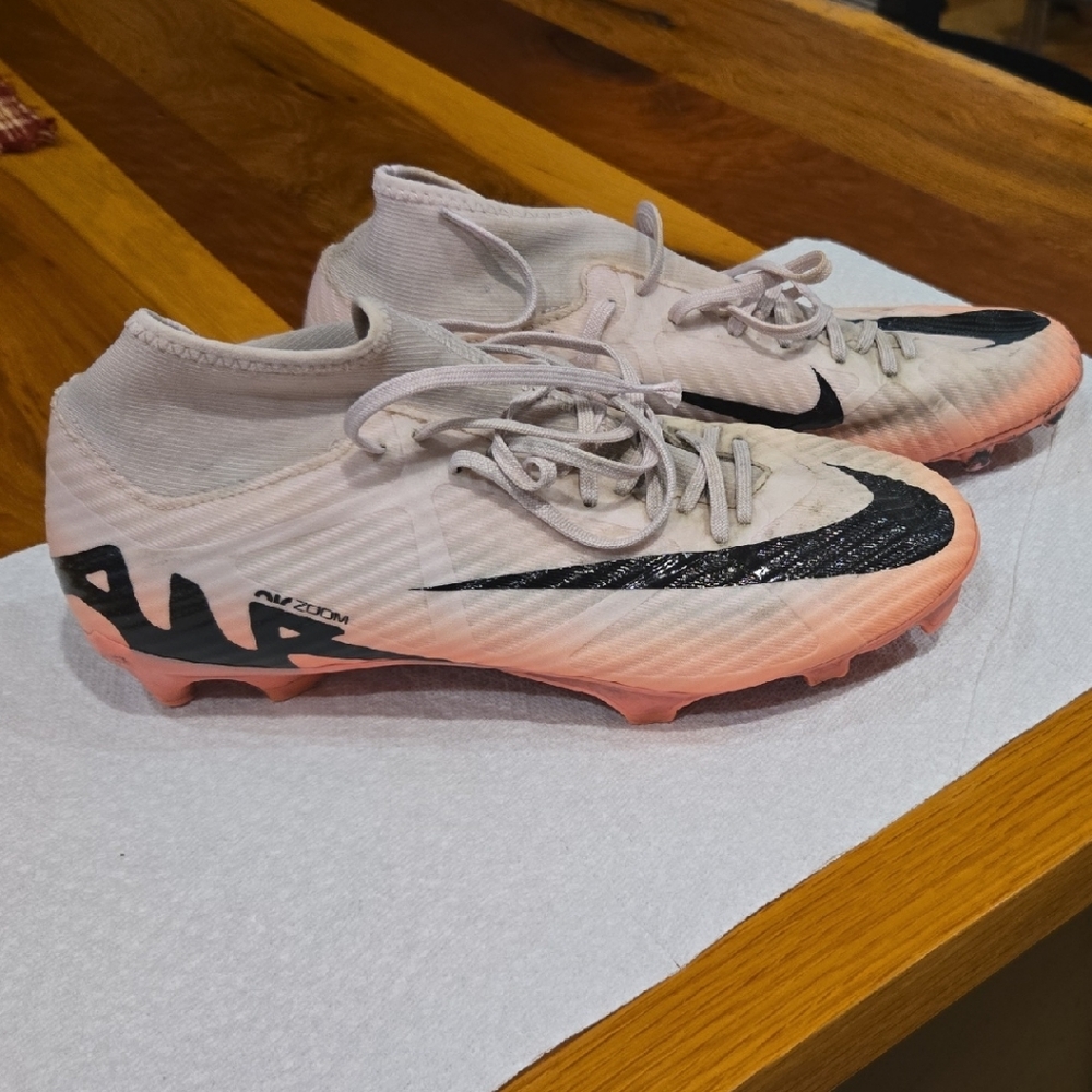 Nike White and Coral/Pink Men's Soccer Cleats